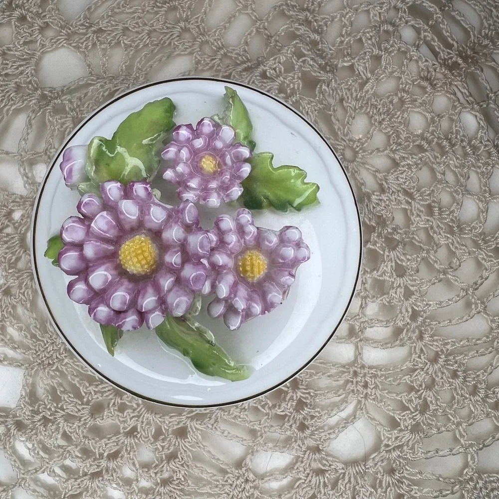 Vintage‎ Napcoware fine China trinket box flower top